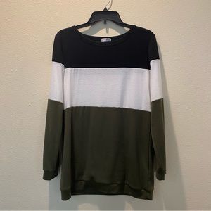 Locryz Pullover Black Cream and Olive size Medium